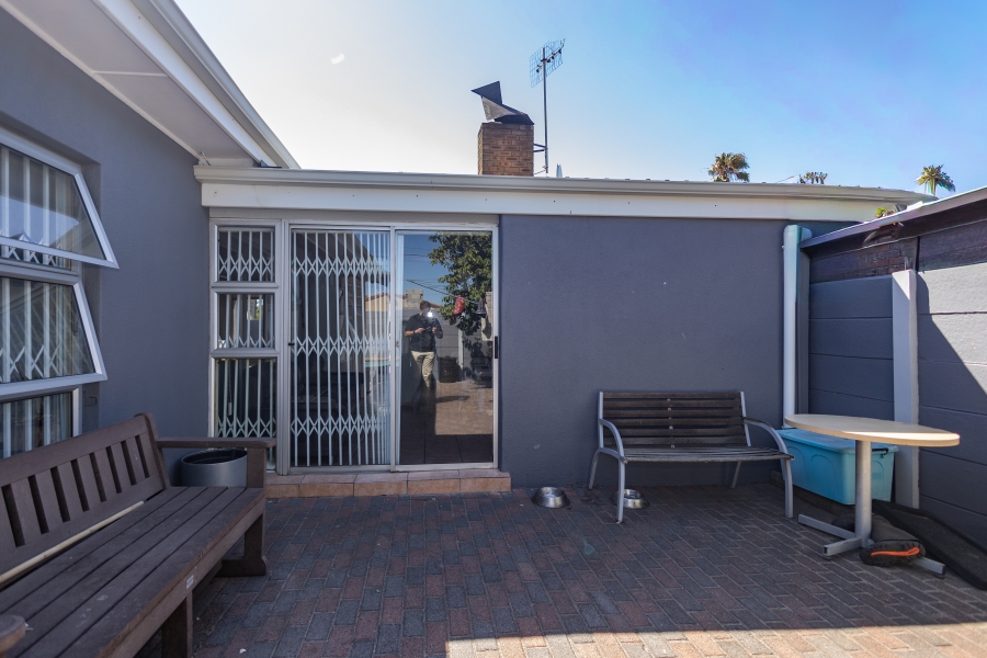 3 Bedroom Property for Sale in Mabille Park Western Cape